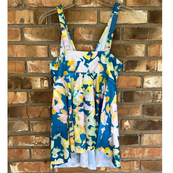 BloomChic Women’s Graphic Print Knotted Front Tiered Tankini Swim Top Size 12 - Picture 4 of 13